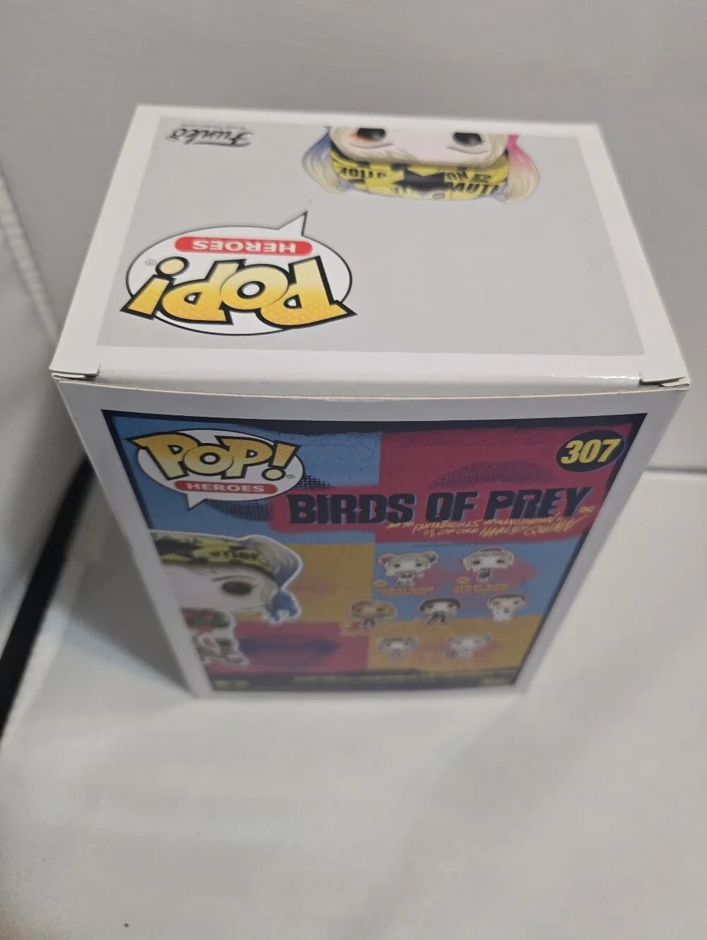 Funko Pop! Birds of Prey #307 Harley Quinn Roller Derby - Blonde & Blue - Picture 5 of 7